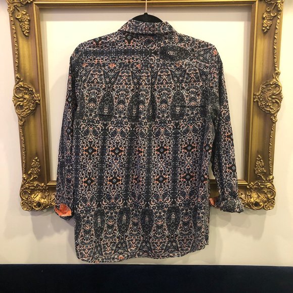 Patterned  top - Picture 2 of 2